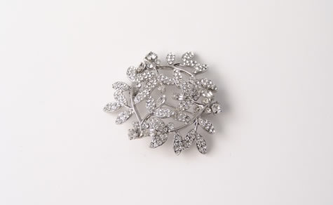 Chantilly Brooch - Bridal / Evening Wear - Couture Jewellery Collection from the Wedding Accessory Boutique